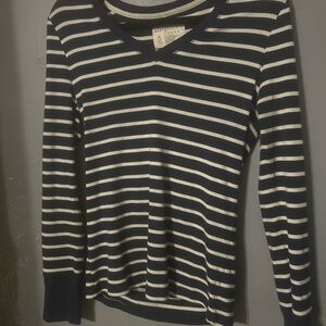 🛍️2/$30🛍️Aeropostale Long Sleeved Top